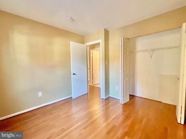 Building Photo - 20140 Timber Oak Ln