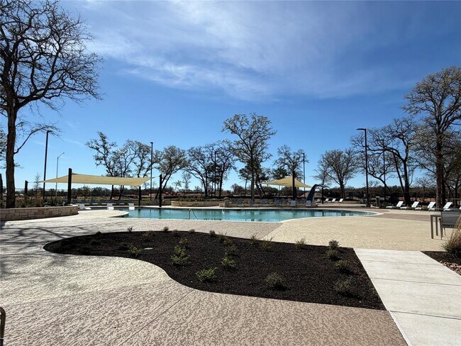 Building Photo - 348 San Juan Trl