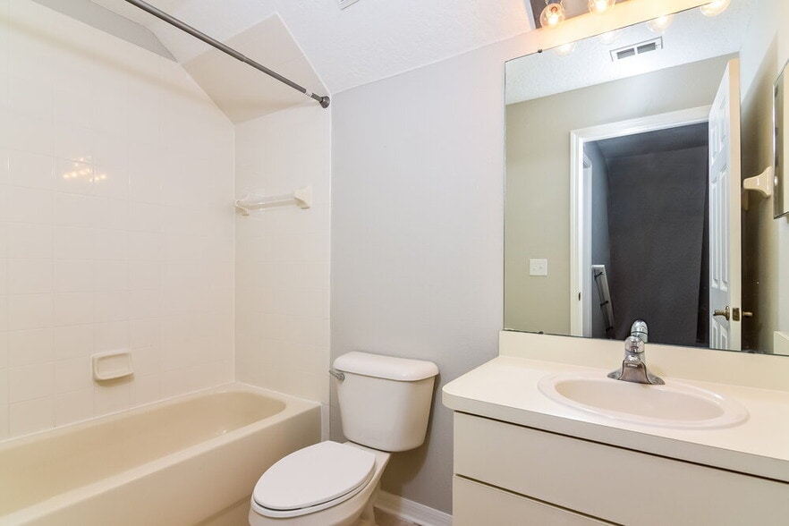 Building Photo - 5822 Wrenwater Dr