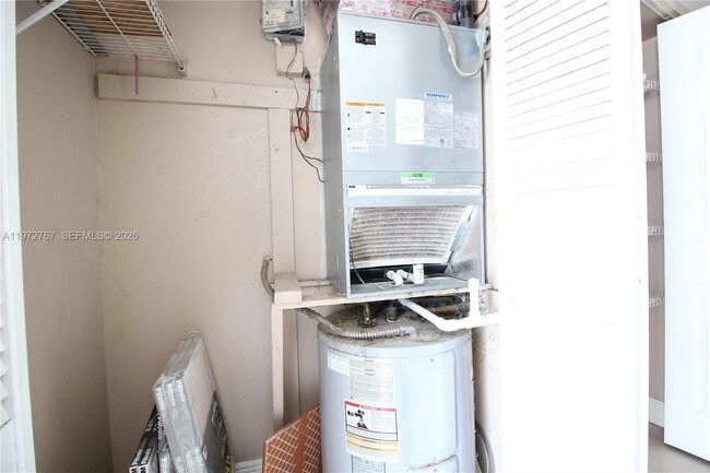 Building Photo - 4235 N University Dr