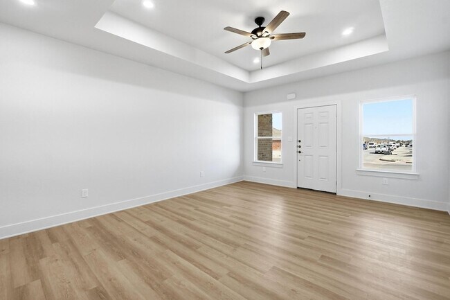 Building Photo - 6517 Inverness St