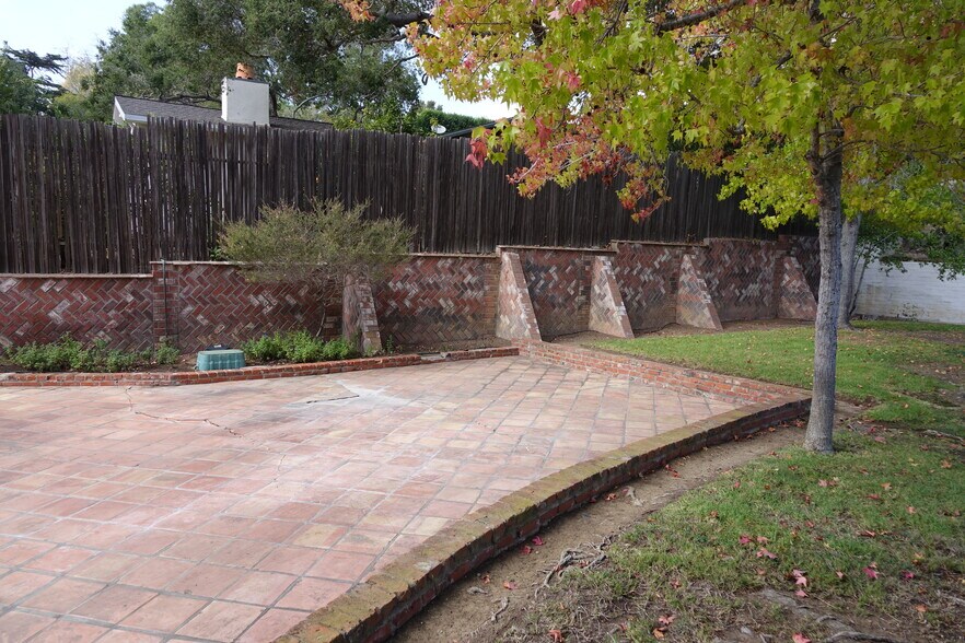 Gated driveway parking - 2620 Tallant Rd