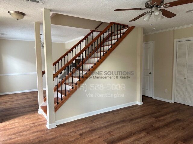 Building Photo - 404 Granville Rd