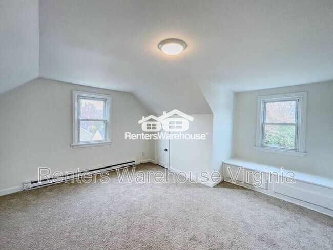 Building Photo - 4862 Norvella Ave