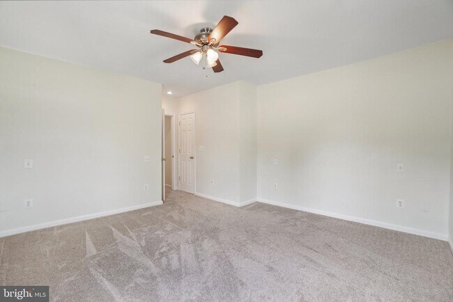Building Photo - 7009 Hickory Hill Rd