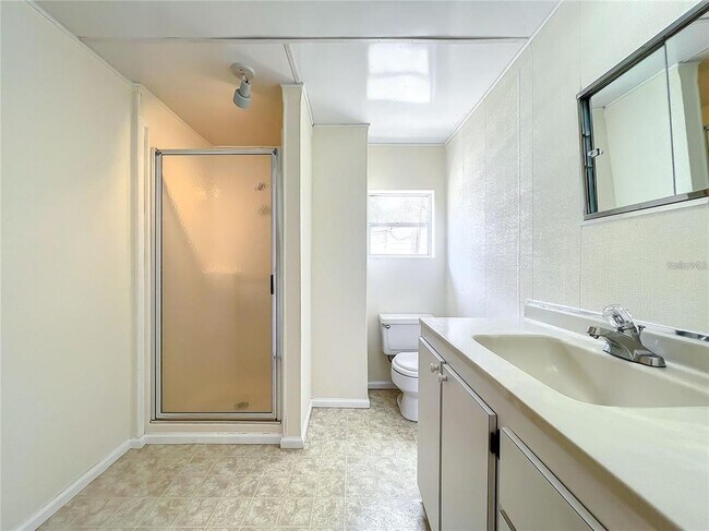 Building Photo - 831 Wolf Trail