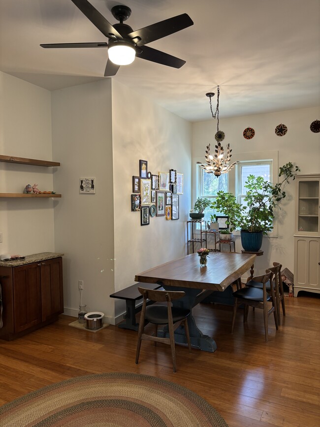 Building Photo - 13 Ruslan Dr.