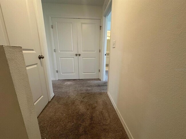 Building Photo - 118 Mandovi St