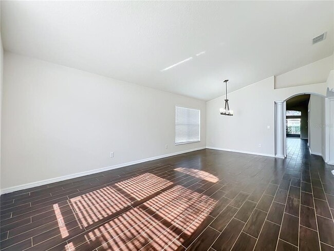 Building Photo - 1045 Willow Branch Dr