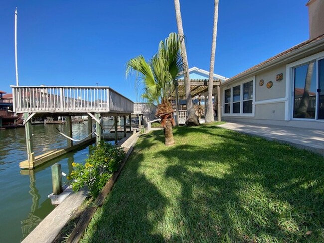 Building Photo - Updated, Waterfront Home w/ Boatlift and Yard