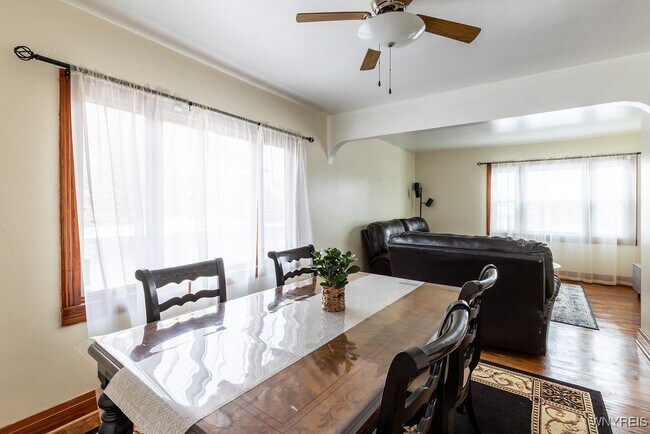 Building Photo - 38 Alexander Ave