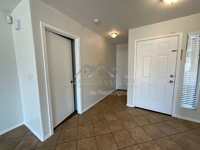 Building Photo - 12405 W Scotts Dr