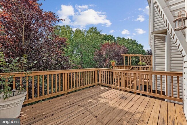 Building Photo - 45514 Baggett Terrace