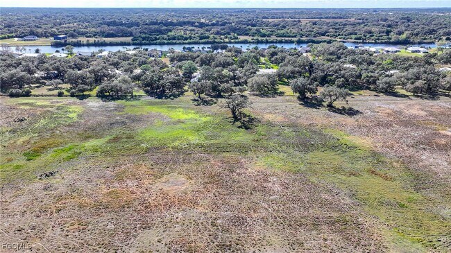 Building Photo - 1250 Riverbend Dr