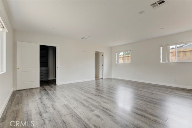 Building Photo - 6863 Yarmouth Ave