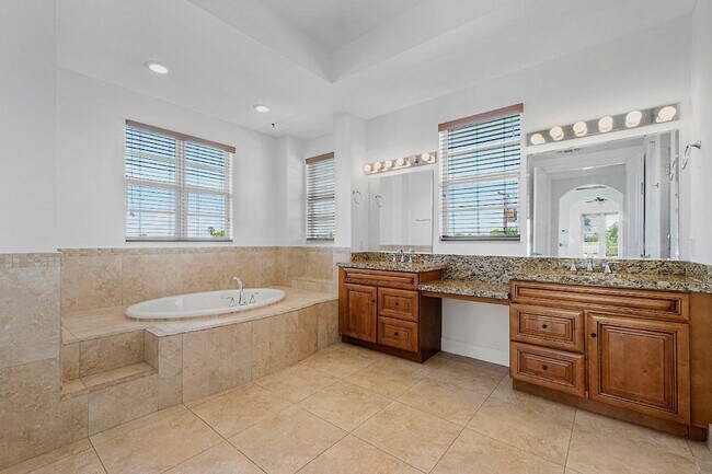 Building Photo - 811 S Federal Hwy