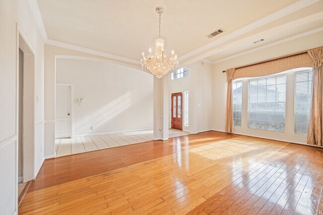 Building Photo - 11134 Maynard Pl
