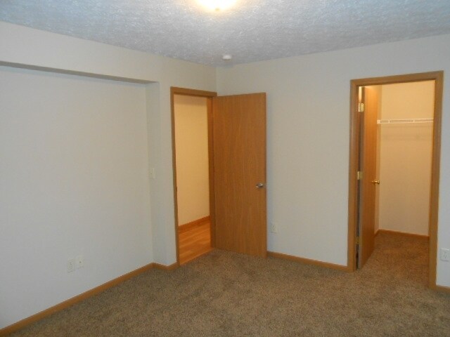 Building Photo - 2661 Spring Grove Ave
