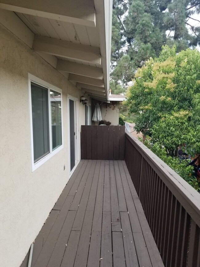 Building Photo - Utilities Included! Hayward 2-Bedroom with...
