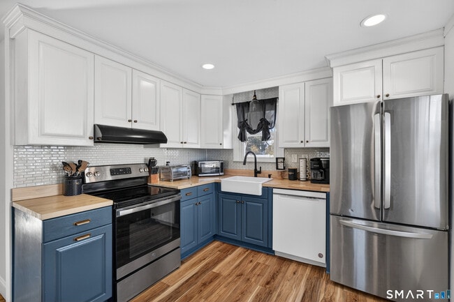 Building Photo - 122 Shawmut Ave