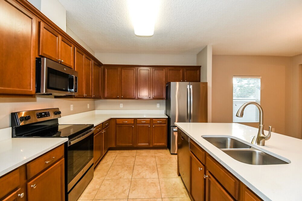 Building Photo - 2325 Creekfront Dr