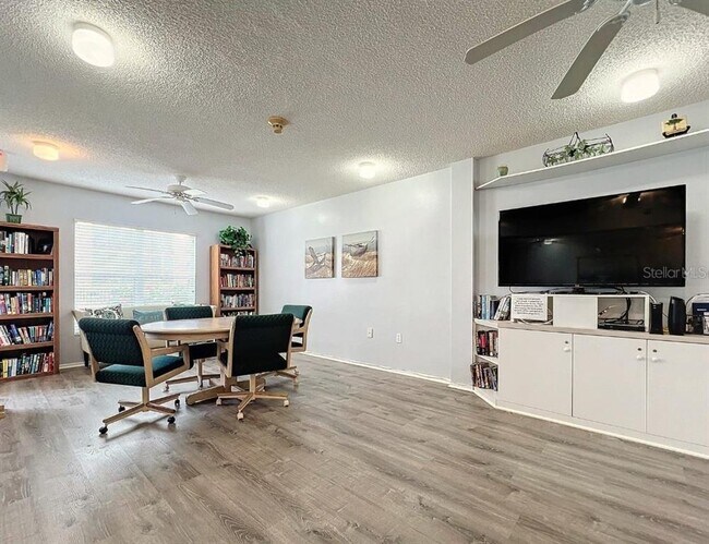 Building Photo - 4110 Ironwood Cir