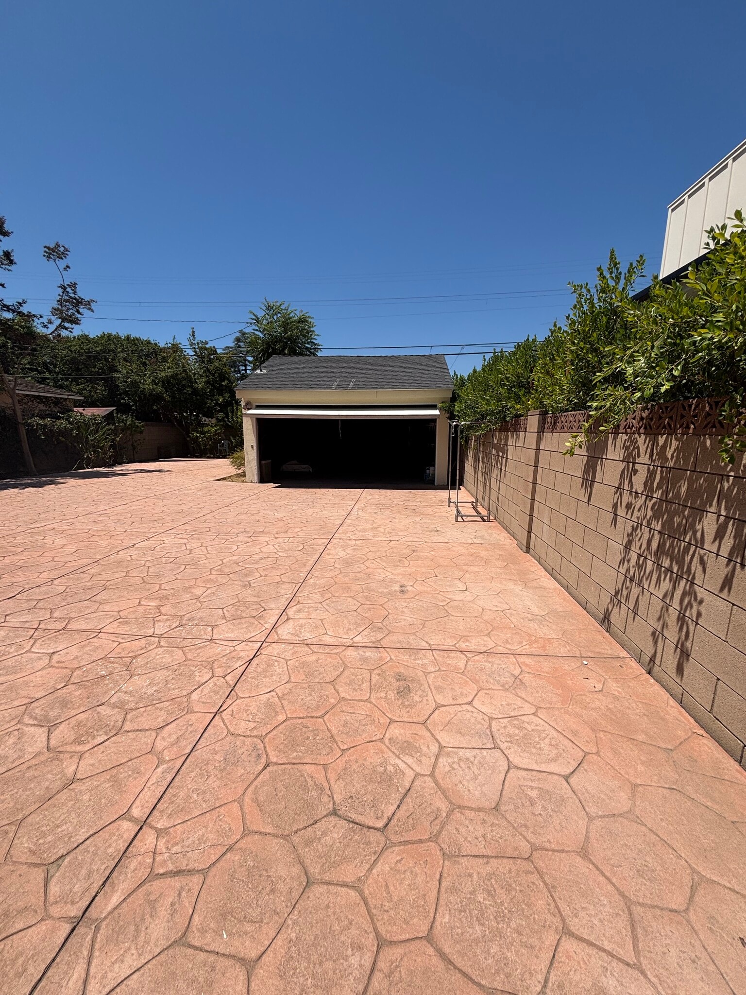 Building Photo - 5071 Enfield Ave