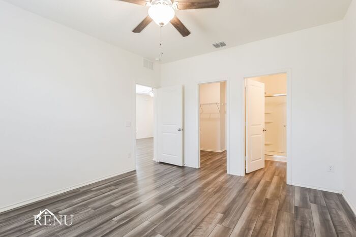 Building Photo - 5139 Firefly Hls