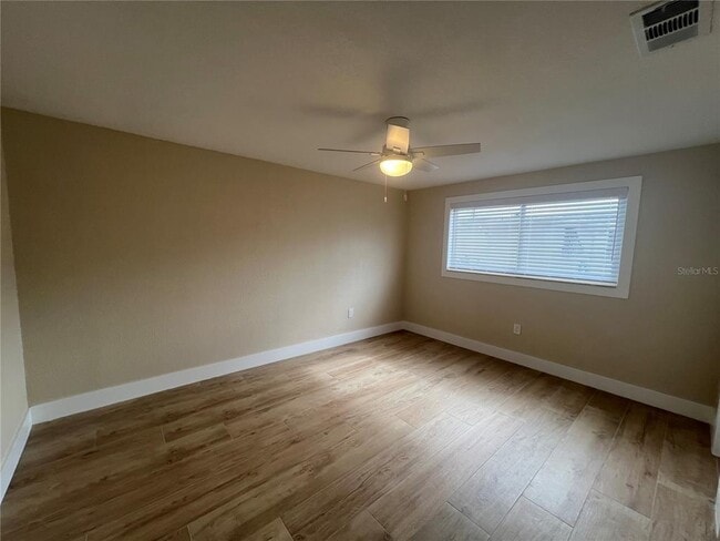 Building Photo - 421 Adams Ct NW