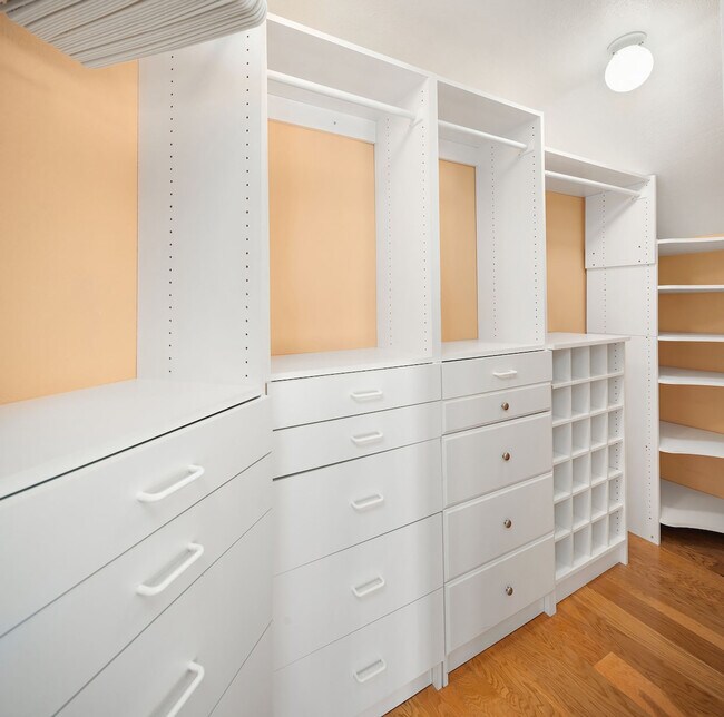 Building Photo - 3668 SW Othello St