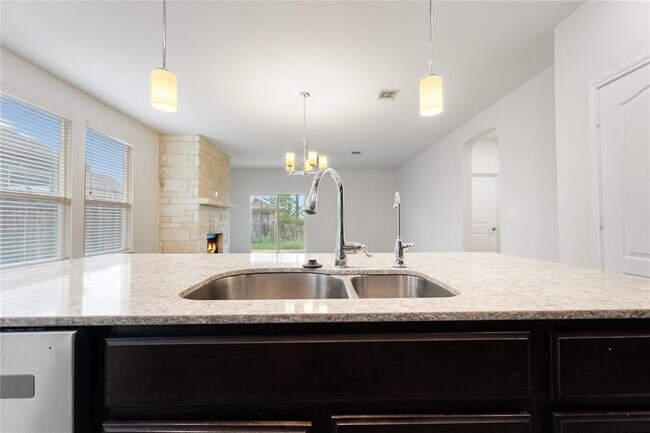 Building Photo - 12813 Stoney Ridge Bend