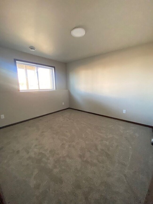 Building Photo - 6437 83rd Ave S