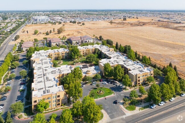 Context - Seasons at Laguna Ridge a 55+ Senior Communit