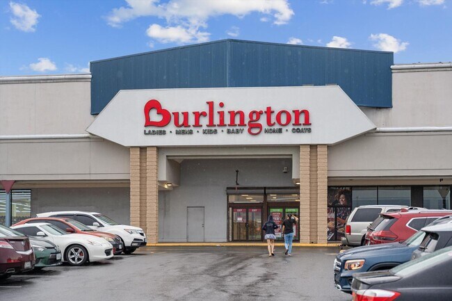 Building Photo - 5300 Columbia Pike