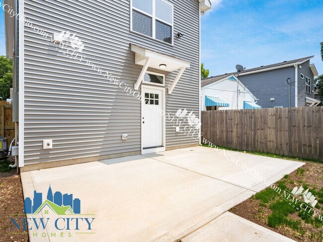 Building Photo - Franklinton 3 Bedroom 2.5 Bathroom Newly B...
