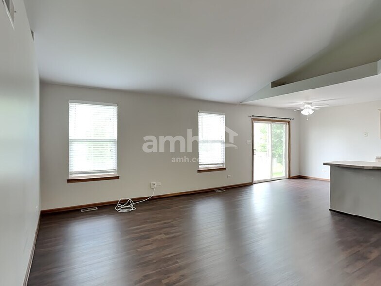 Building Photo - 1304 Partridge Dr