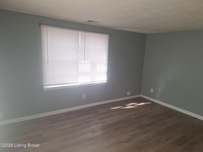 Building Photo - 9217 Alexander Ave