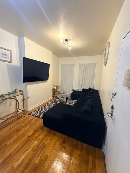 Building Photo - 295 Throop Ave