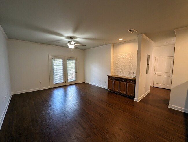 Building Photo - 47 Private Rd 3057