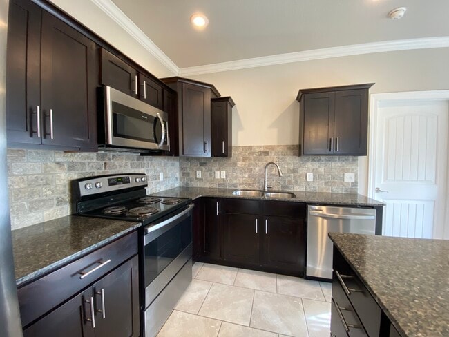 Building Photo - 4526 W Croft Dr