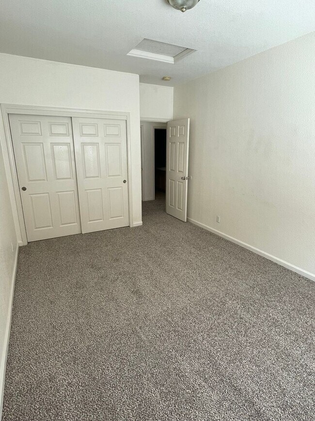 Building Photo - 757 Petit Sirah Ct