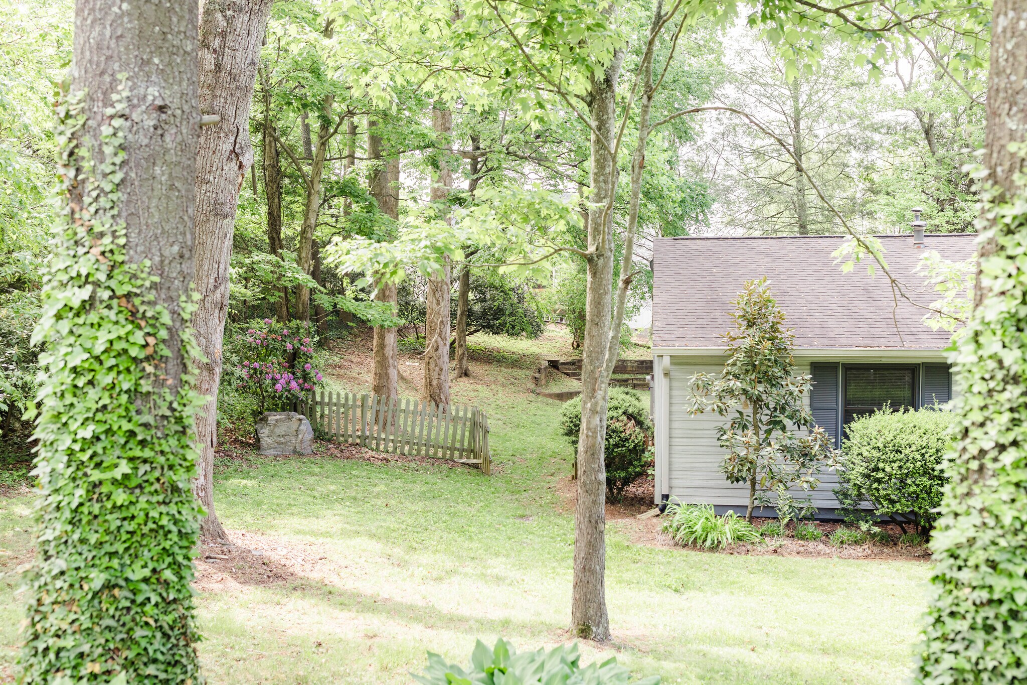 Building Photo - 39 Southwicke Dr