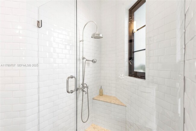 Building Photo - 1201 NE 83rd St