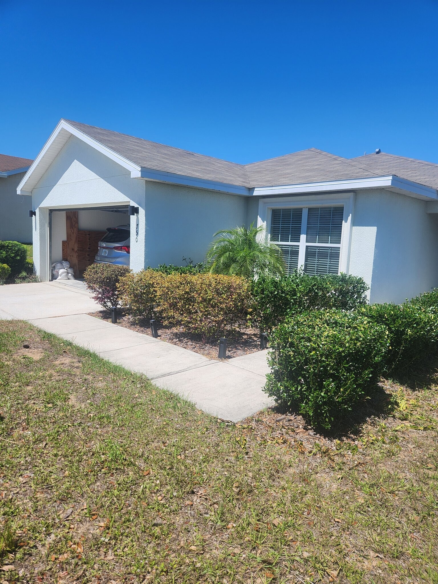 Building Photo - 750 Greenshank Dr