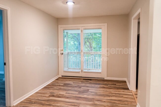 Building Photo - 117 Pine Ridge Rd