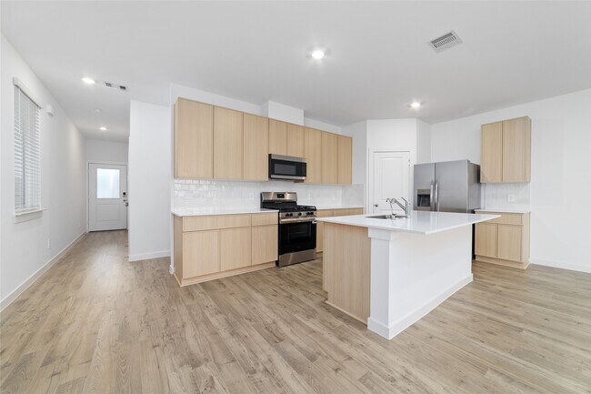 Building Photo - 3530 Blue Mockingbird St