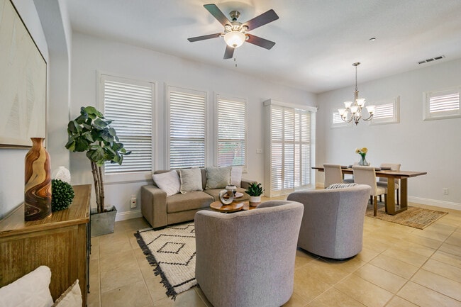 Building Photo - 1631 Chianti Ln