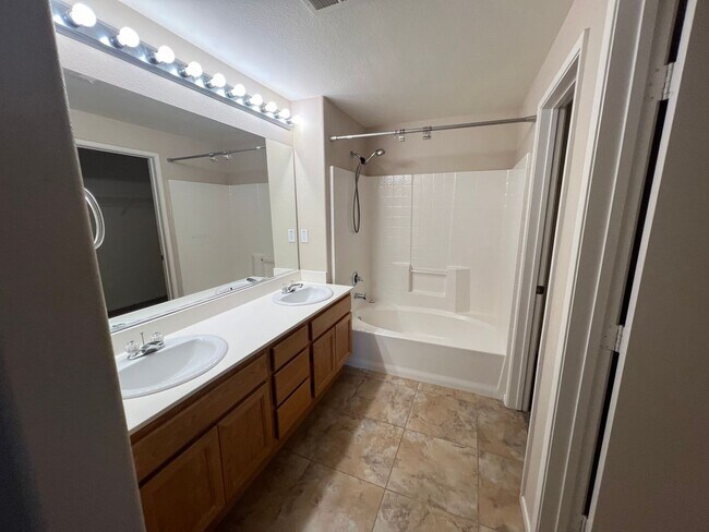 Building Photo - Coming Soon! Otay Ranch Townhouse with att...
