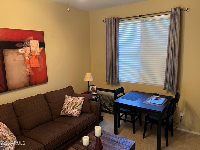 Building Photo - 7240 E Manning St