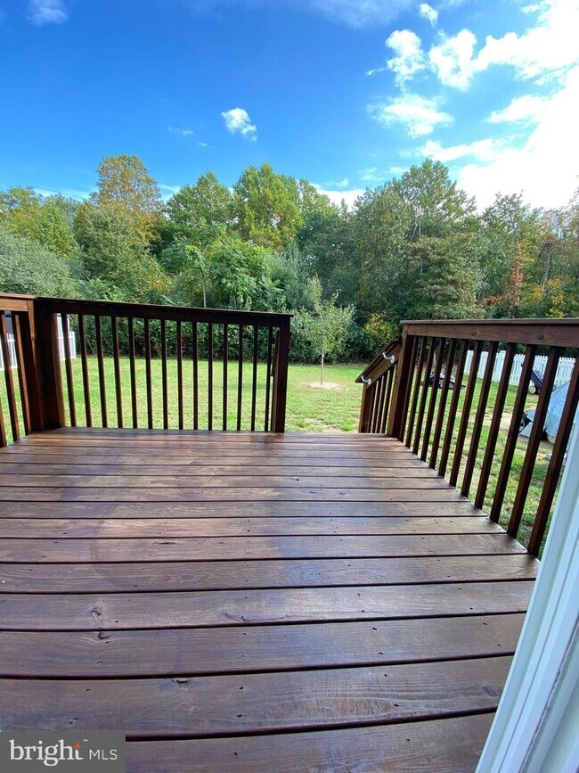 Building Photo - 120 Salerno Dr